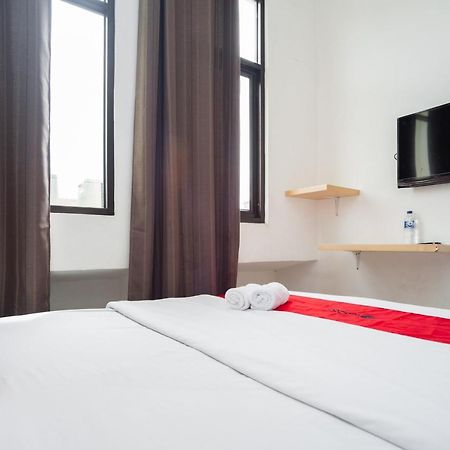 Reddoorz At Jalan Bangau Palembang Hotel ภายนอก รูปภาพ