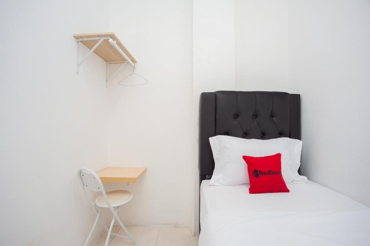 Reddoorz At Jalan Bangau Palembang Hotel ภายนอก รูปภาพ