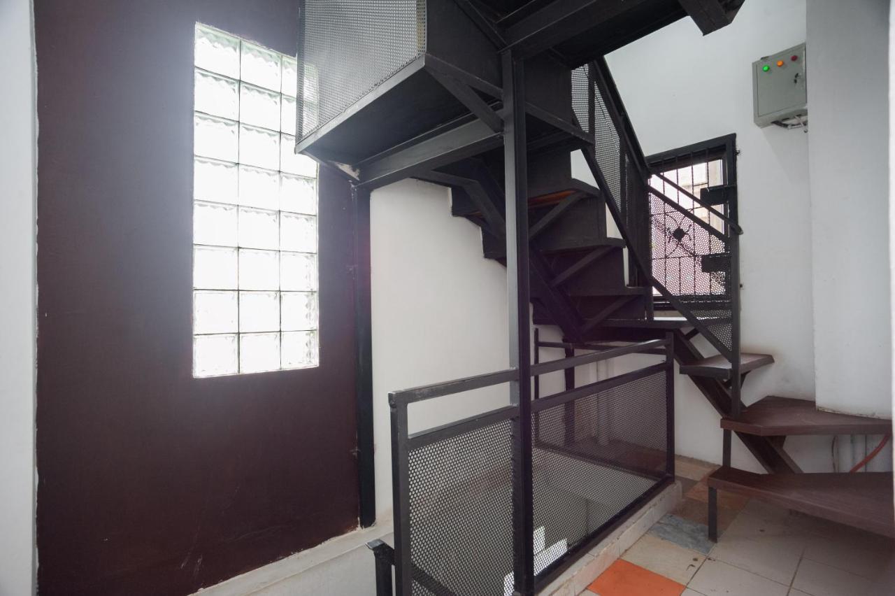 Reddoorz At Jalan Bangau Palembang Hotel ภายนอก รูปภาพ